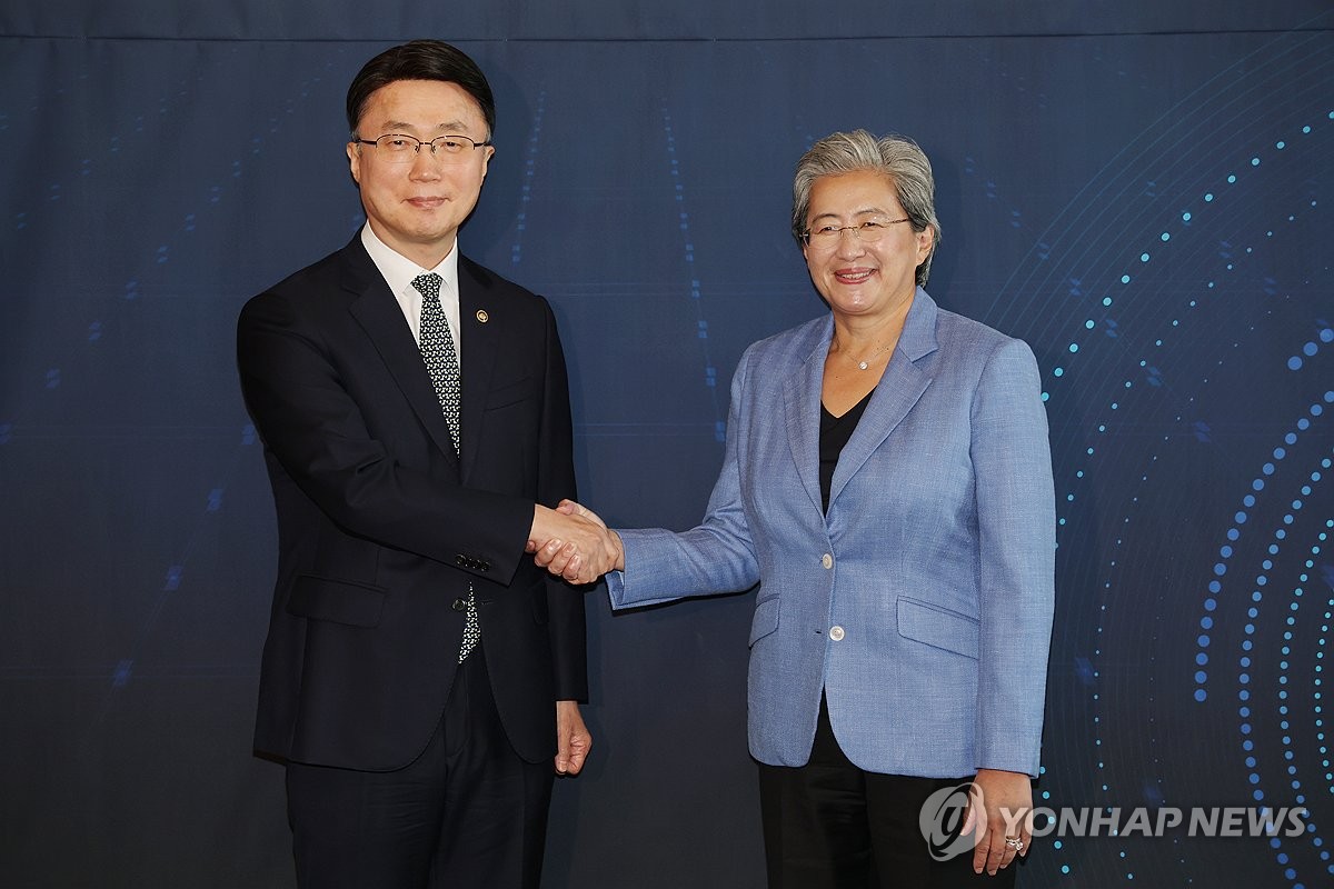 Lisa Su's Korea AI Bet: Research Hub and Semiconductor Alliance
